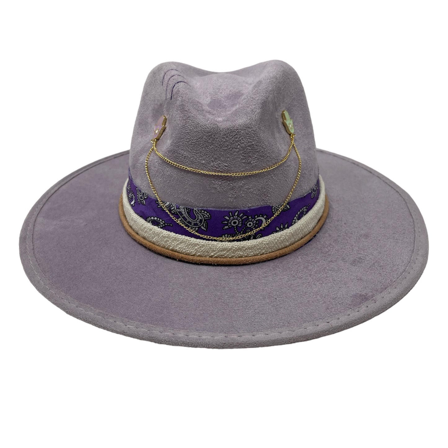 Hat with pin lila